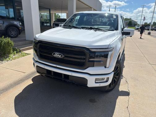 Oxford White 2024 Ford F-150 Lariat