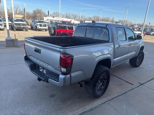 2022 Toyota Tacoma SR