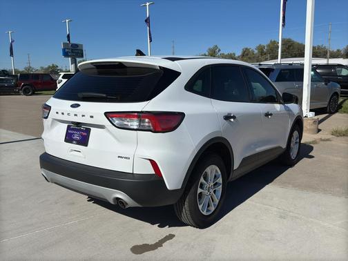 2022 Ford Escape S