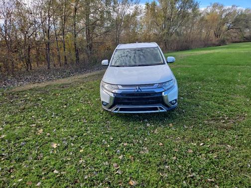 2019 Mitsubishi Outlander LE