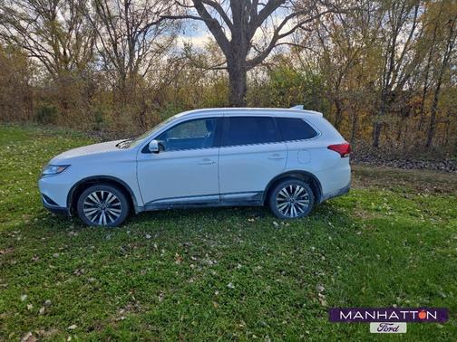 2019 Mitsubishi Outlander LE