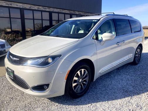 2019 Chrysler Pacifica Touring-L Plus