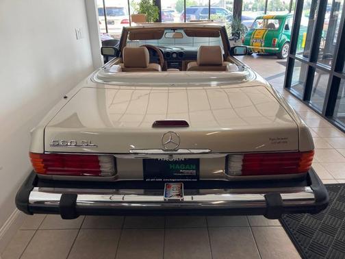 1988 Mercedes-Benz SL-Class 560 SL 2dr Convertible