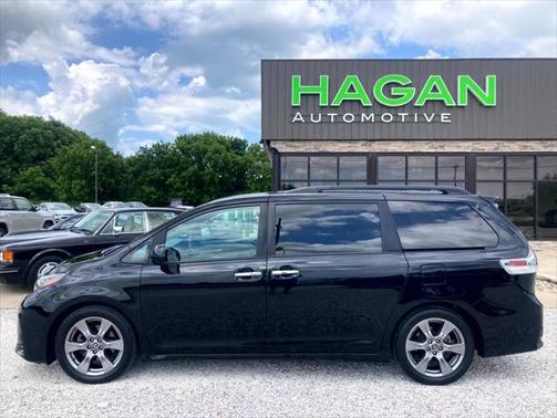 2018 Toyota Sienna SE
