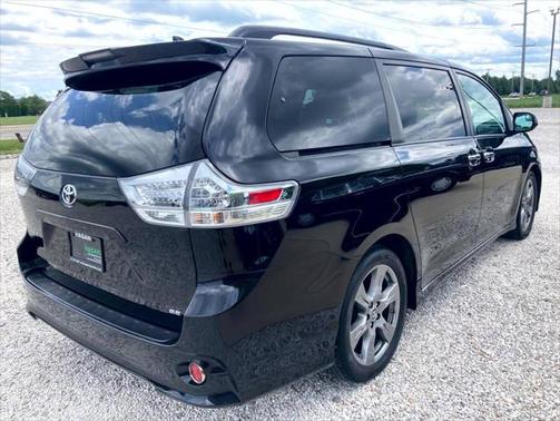 2018 Toyota Sienna SE