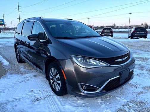 2020 Chrysler Pacifica Touring-L Plus