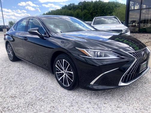 Black 2022 Lexus ES 350 Base