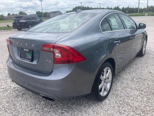 2016 Volvo S60 T5 Drive-E Premier