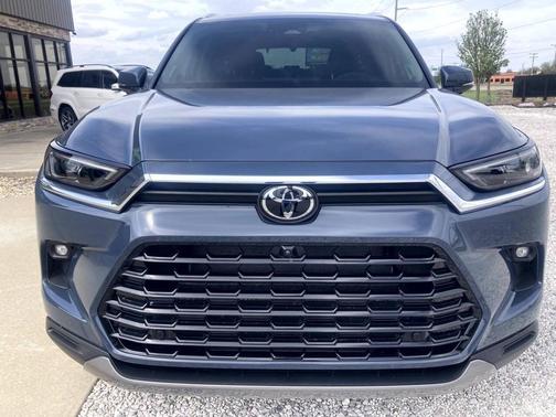 Storm Cloud 2025 Toyota Grand Highlander Platinum