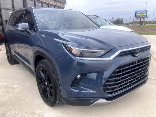 Storm Cloud 2025 Toyota Grand Highlander Platinum