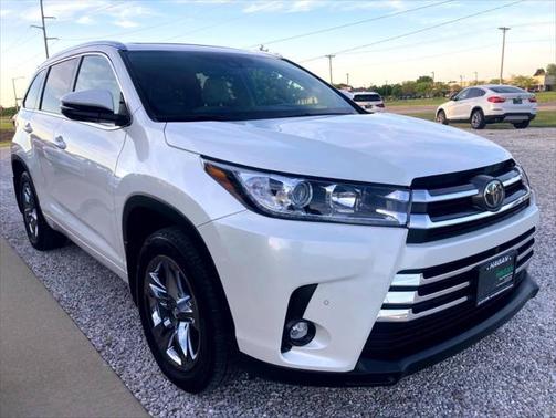 2019 Toyota Highlander Limited Platinum