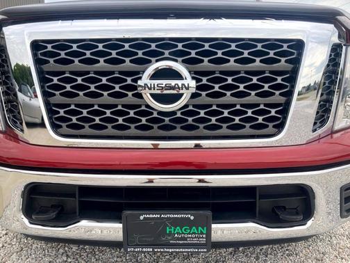 2017 Nissan Titan SV