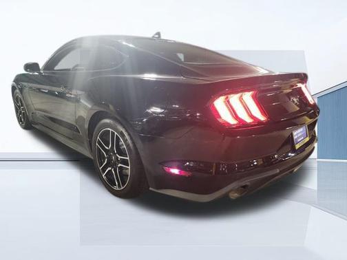 2021 Ford Mustang EcoBoost