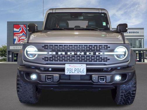 ICONIC SILVER METALLIC 2022 Ford Bronco Badlands