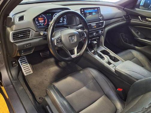 Modern Steel Metallic 2018 Honda Accord Sport