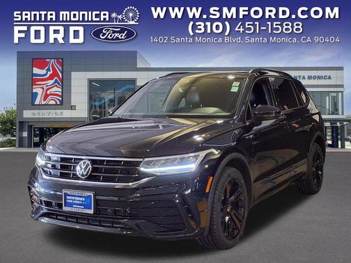 Deep Black 2023 Volkswagen Tiguan 2.0T SE R-Line Black
