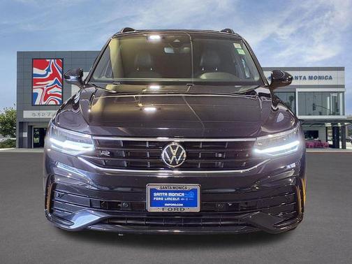 Deep Black 2023 Volkswagen Tiguan 2.0T SE R-Line Black