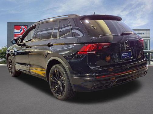 Deep Black 2023 Volkswagen Tiguan 2.0T SE R-Line Black