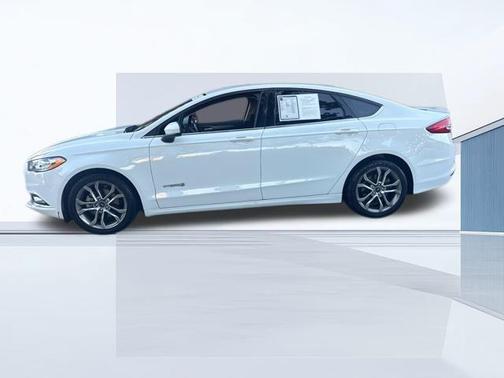 2017 Ford Fusion Hybrid SE