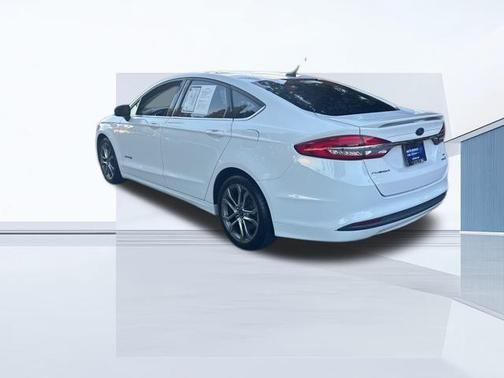 2017 Ford Fusion Hybrid SE