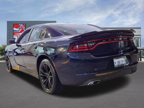 2016 Dodge Charger SE