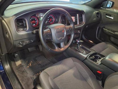 2016 Dodge Charger SE