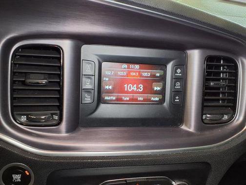 2016 Dodge Charger SE