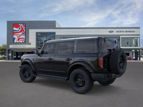 Shadow Black 2026 Ford Bronco Outer Banks