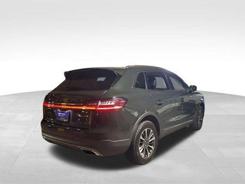 2023 Lincoln Nautilus Standard