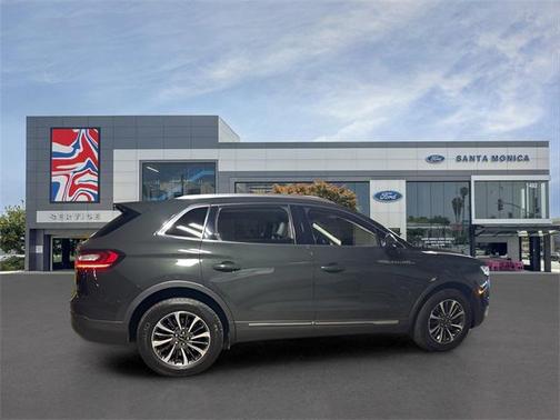 2023 Lincoln Nautilus Standard