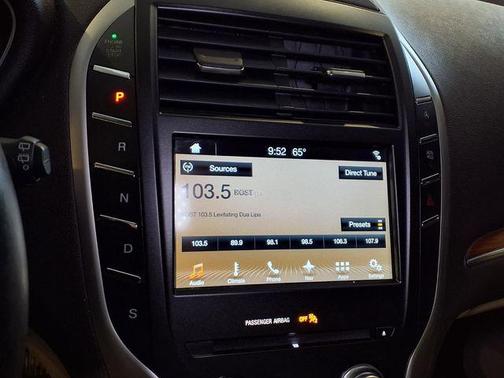 BLUE DIAMOND METALLIC 2018 Lincoln MKC Select