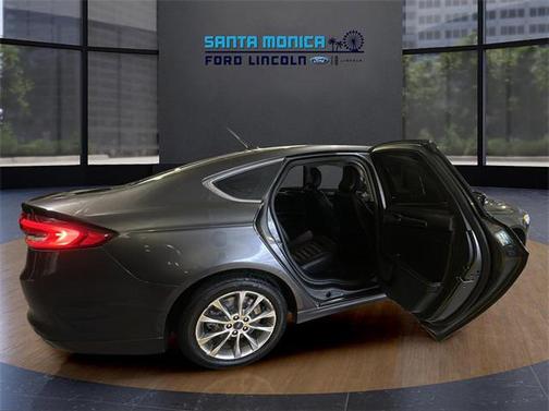 2017 Ford Fusion Energi SE Luxury