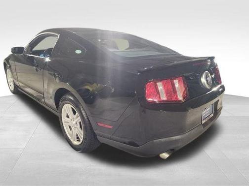 2012 Ford Mustang V6