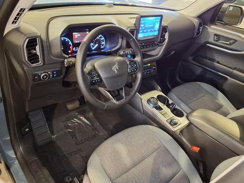AZURE GRAY METALLIC TRI-COAT 2024 Ford Bronco Sport Big Bend