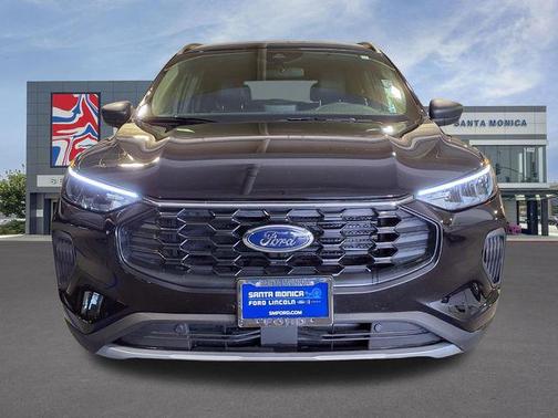 AGATE BLACK METALLIC 2025 Ford Escape ST-Line