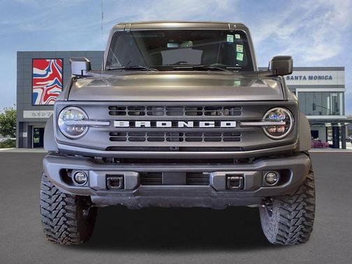 CARBONIZED GRAY METALLIC 2024 Ford Bronco Black Diamond