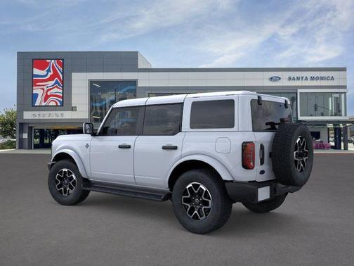 OXFORD WHITE 2026 Ford Bronco Outer Banks