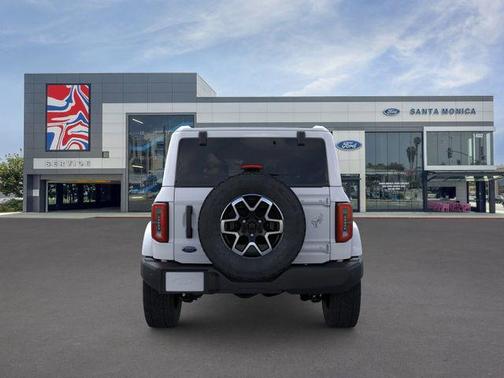 OXFORD WHITE 2026 Ford Bronco Outer Banks