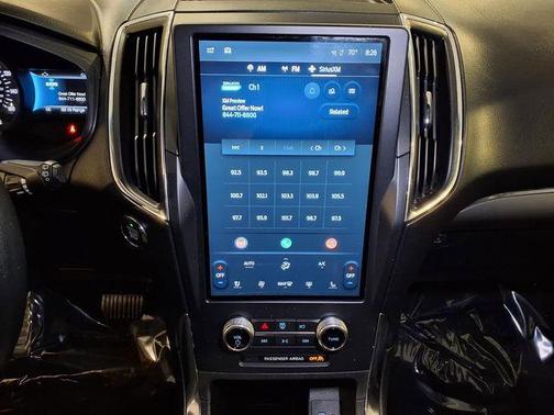 ICONIC SILVER 2022 Ford Edge Titanium