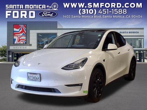 Pearl White Multi-Coat 2022 Tesla Model Y Long Range Dual Motor All-Wheel Drive