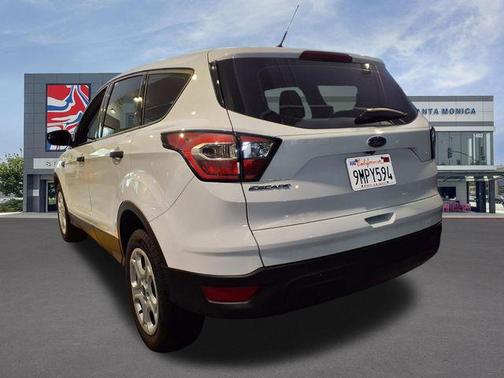 OXFORD WHITE 2017 Ford Escape S