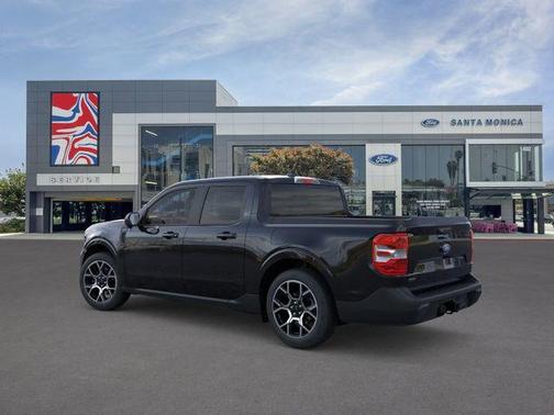 SHADOW BLACK 2026 Ford Maverick Lariat