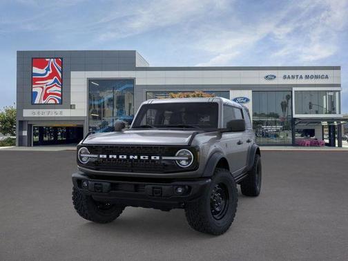 CARBONIZED GRAY METALLIC 2026 Ford Bronco Badlands