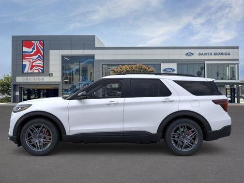 Star White Metallic Tri-Coat 2026 Ford Explorer ST