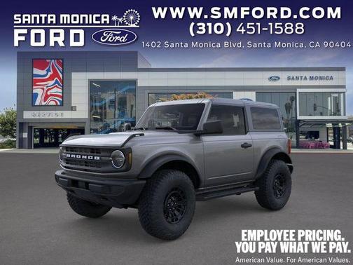 Carbonized Gray Metallic 2026 Ford Bronco Base