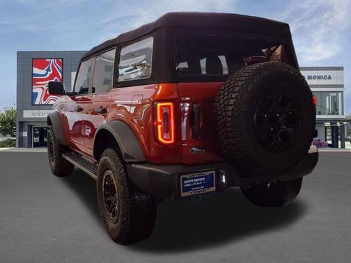 HOT PEPPER RED MET TINT CC 2022 Ford Bronco Wildtrak