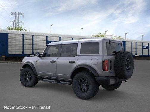 Carbonized Gray Metallic 2026 Ford Bronco Badlands