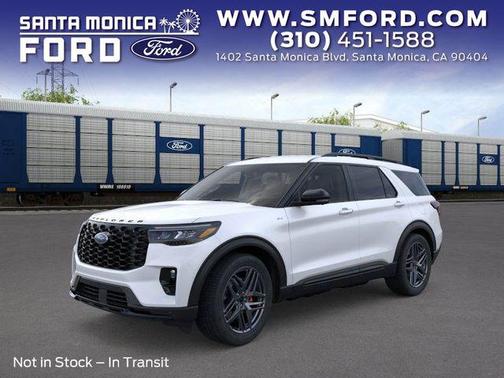 Star White Metallic Tri-Coat 2026 Ford Explorer ST-Line