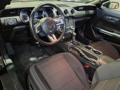 BLACK 2015 Ford Mustang V6