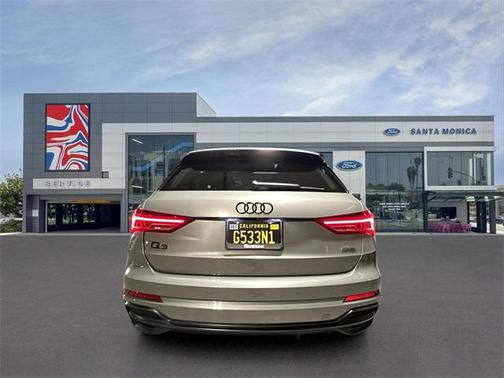 2021 Audi Q3 45 S line Premium